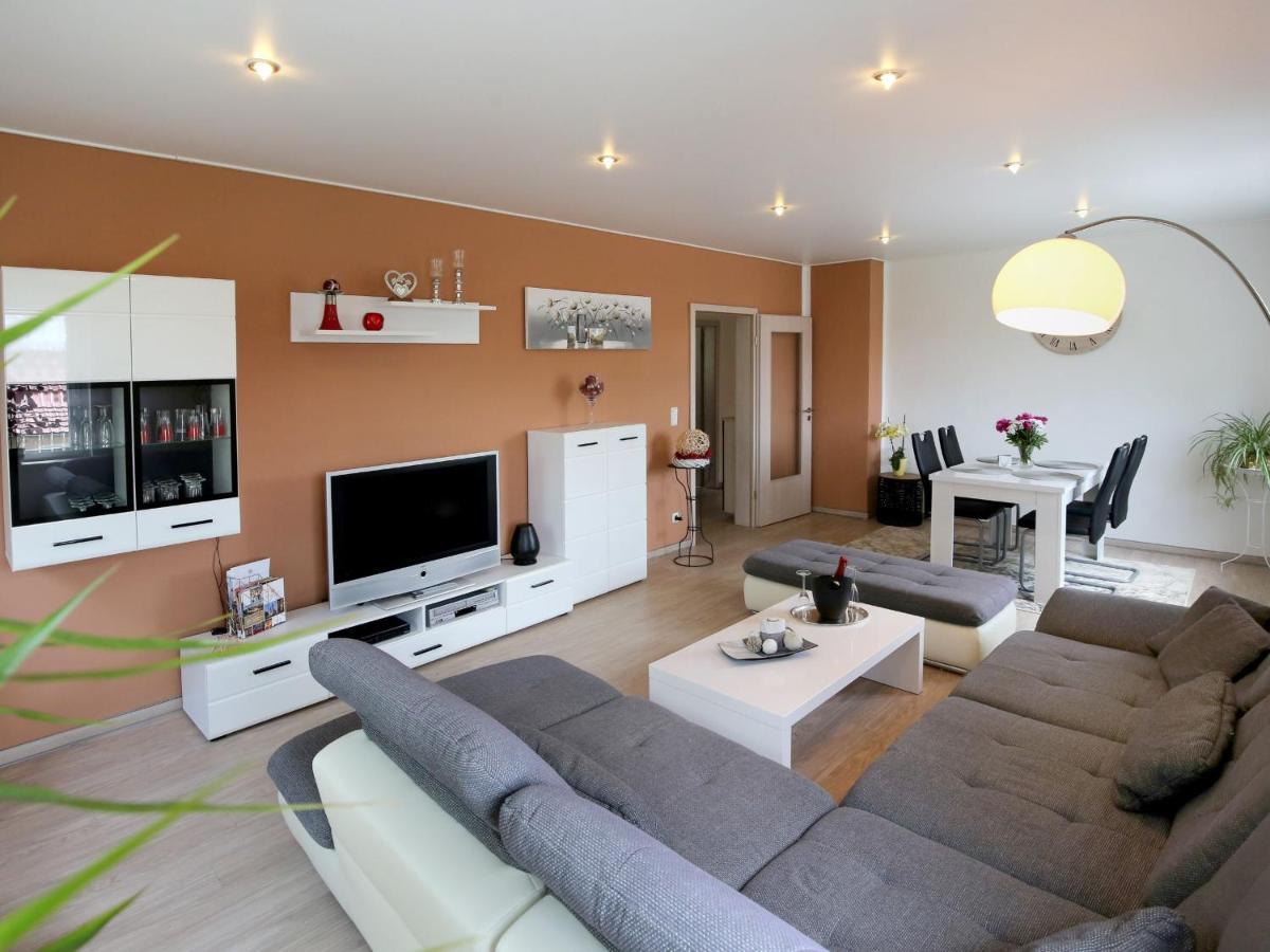 Ferienwohnungen Haus Angela Muehlhausen  Ngoại thất bức ảnh