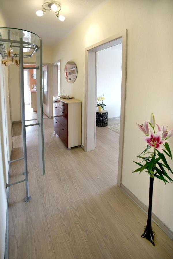 Ferienwohnungen Haus Angela Muehlhausen  Ngoại thất bức ảnh
