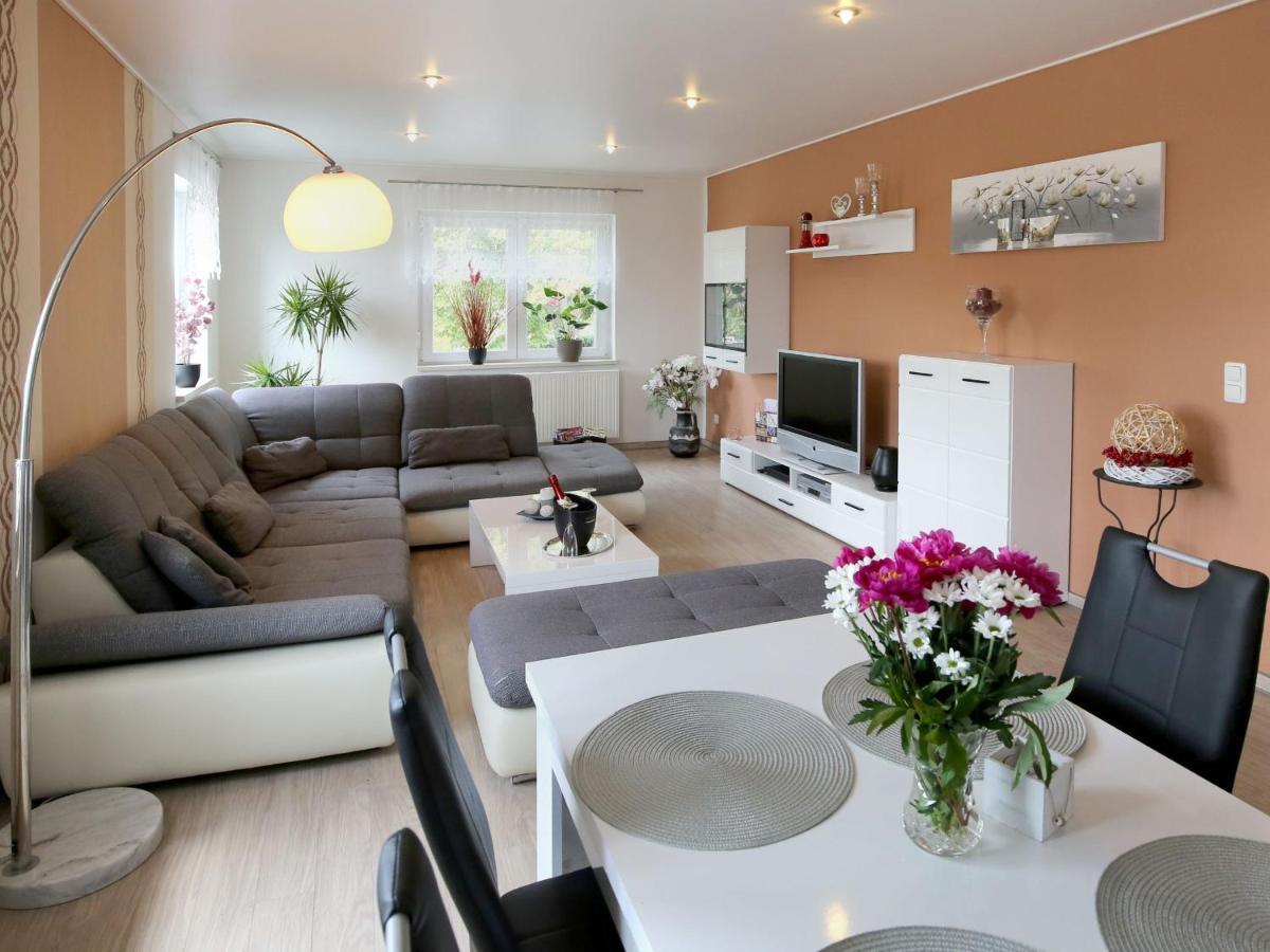 Ferienwohnungen Haus Angela Muehlhausen  Ngoại thất bức ảnh